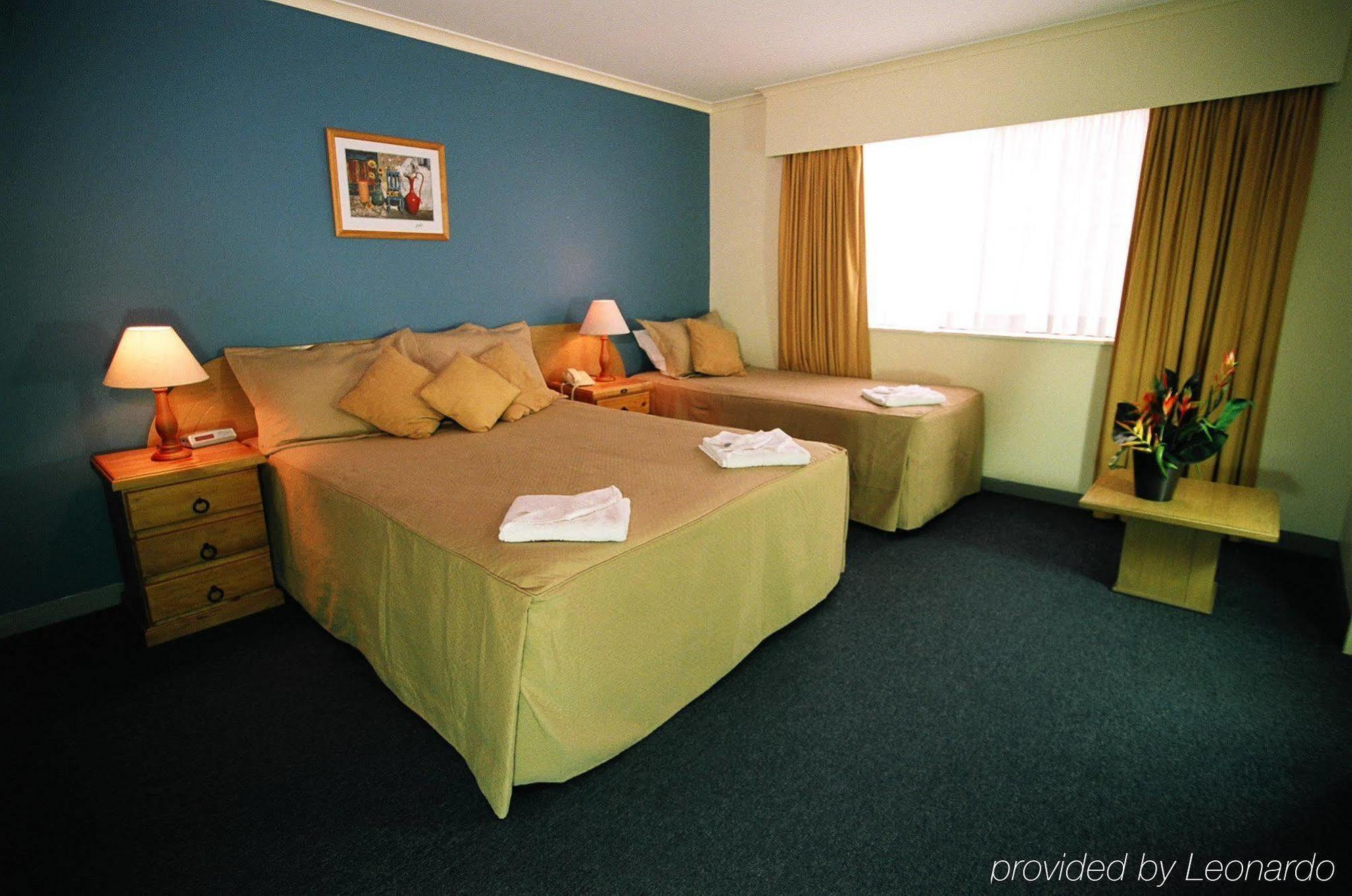Mt Ommaney Hotel Apartments Brisbane Room photo